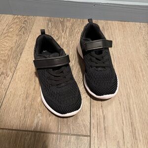 Kids size 12 tennis shoes